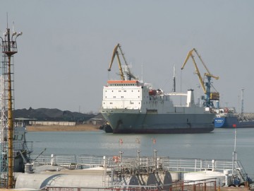 Доставка грузов в порт (Магадан)